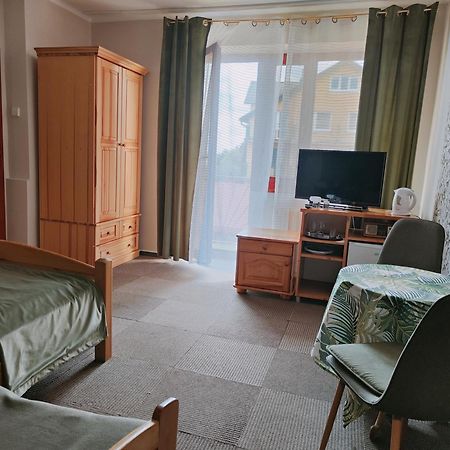 Pokoje Goscinne U Broni Mielno  Room photo